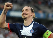 开云足球直播-赛道与球场，乔治的双重征服