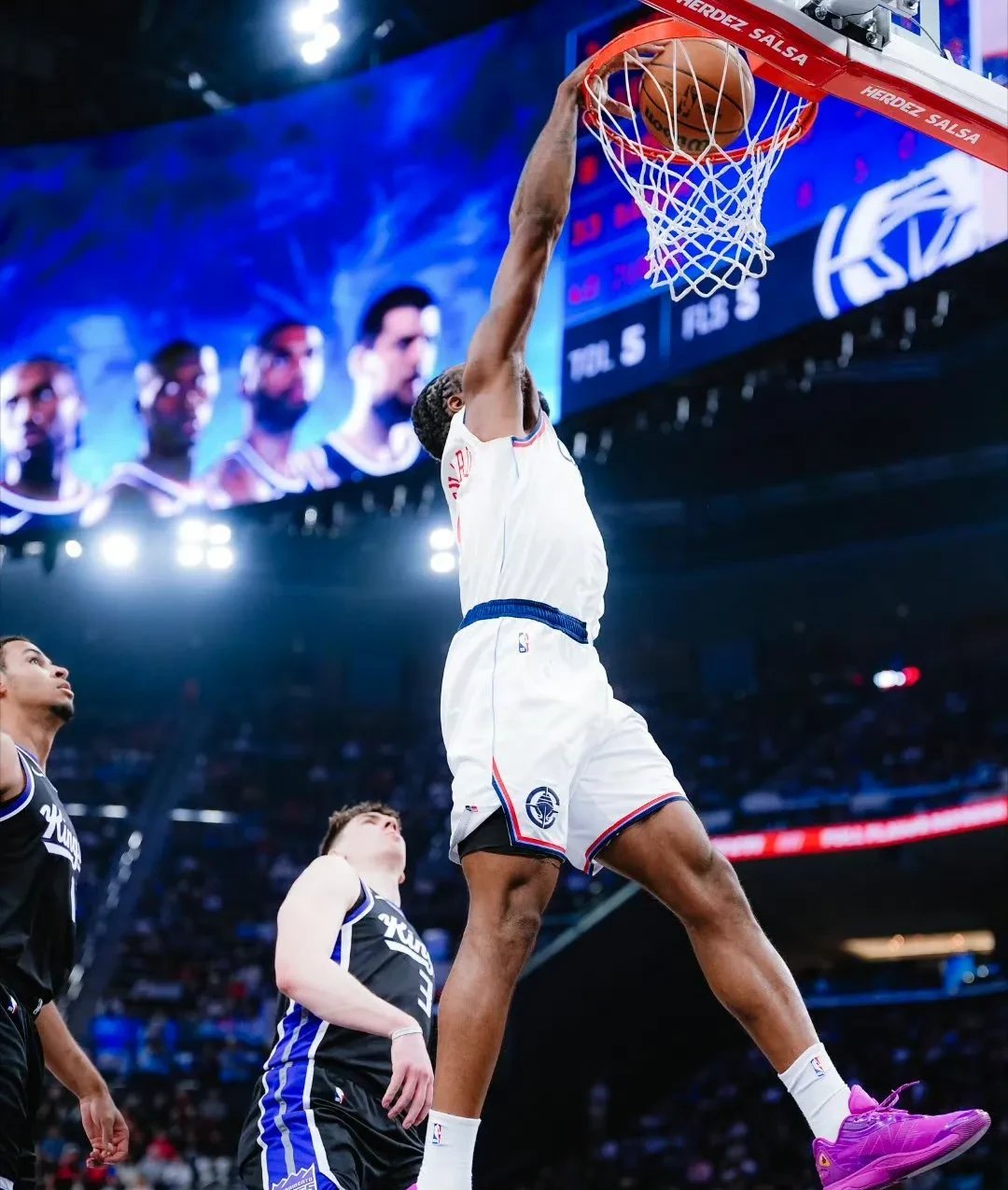 关于快船完胜凯尔特人,哈里斯打破历史纪录的信息 关于快船完胜凯尔特人,哈里斯打破历史纪录的信息