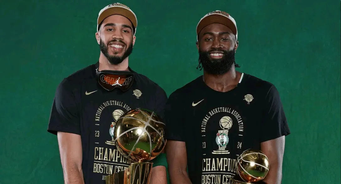 包含雄鹿队强大阵容再度击败劲敌的词条 包含雄鹿队强大阵容再度击败劲敌的词条