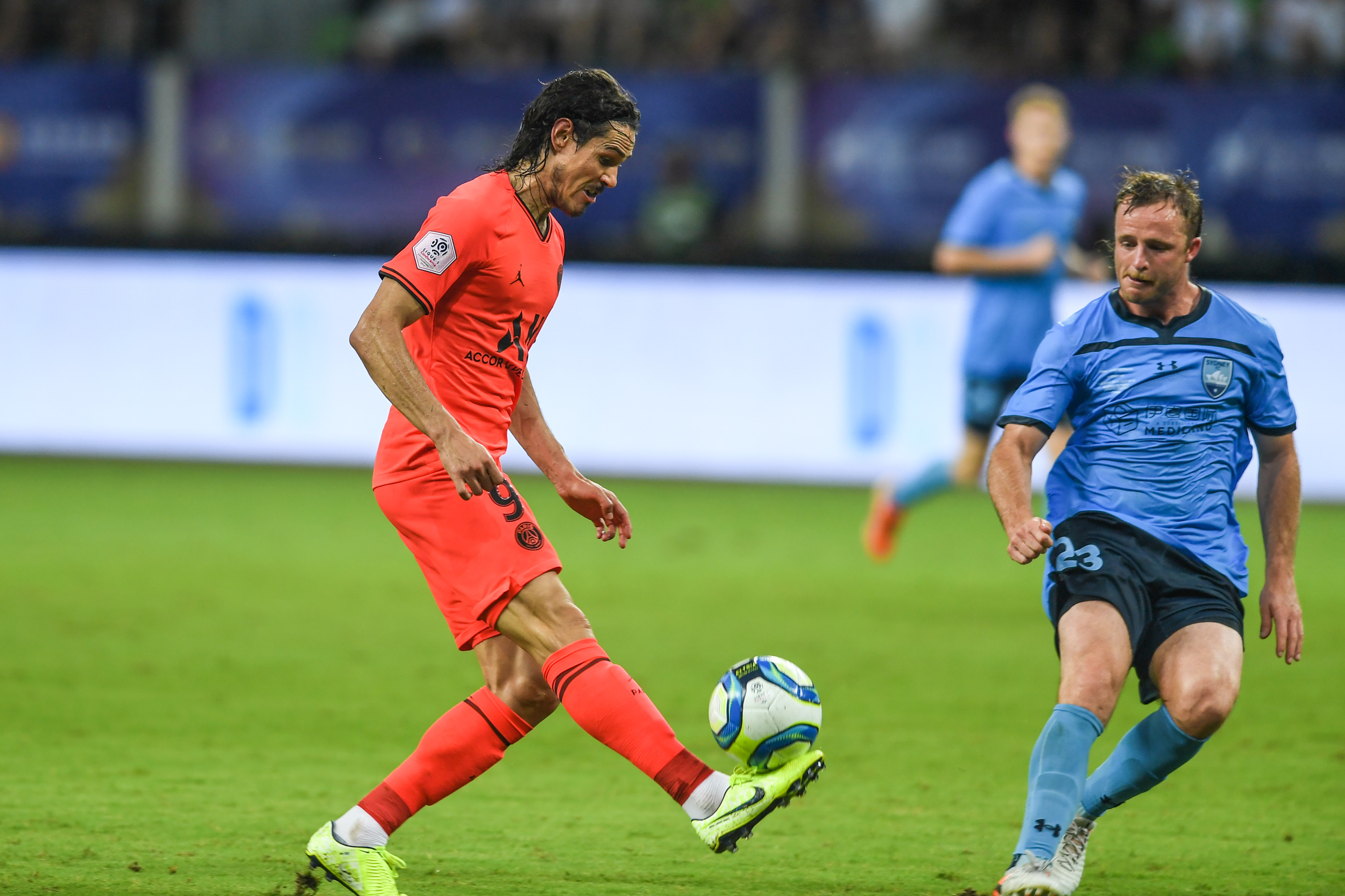 关于火箭队身手不凡，轻取对手，稳定局势的信息