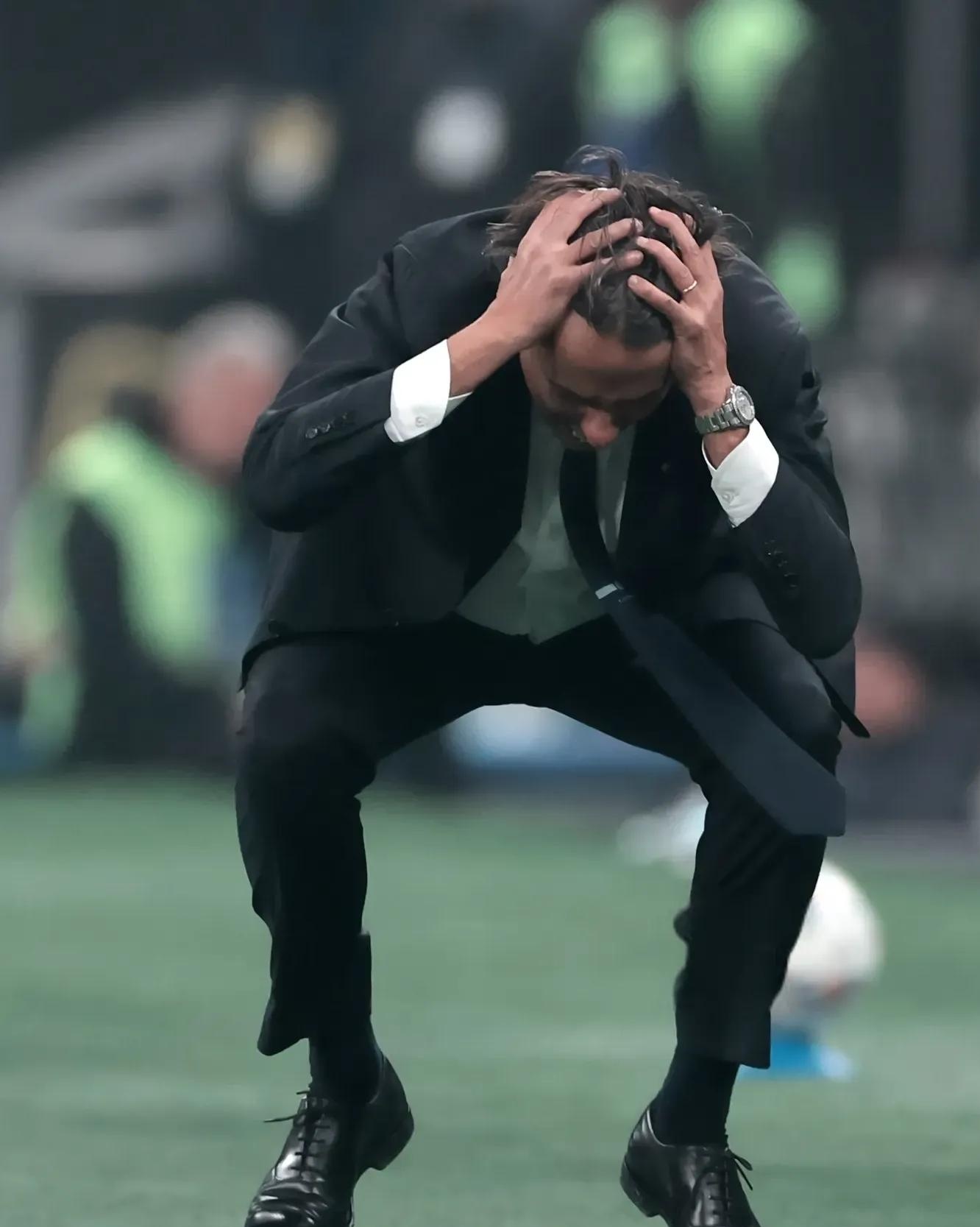 包含曼联客场惨败，球员状态令人扼腕的词条