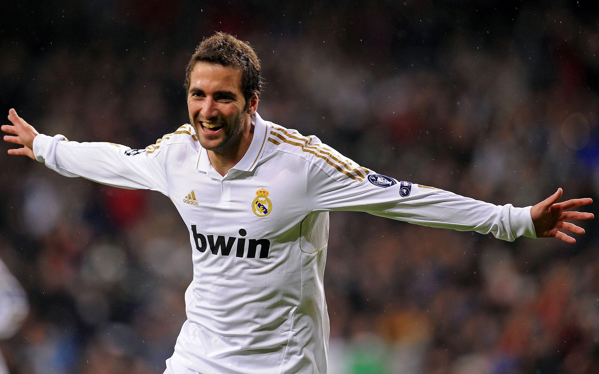 当强行终结成为焦点,欧冠半决赛的战术博弈与韩国球员的争议瞬间