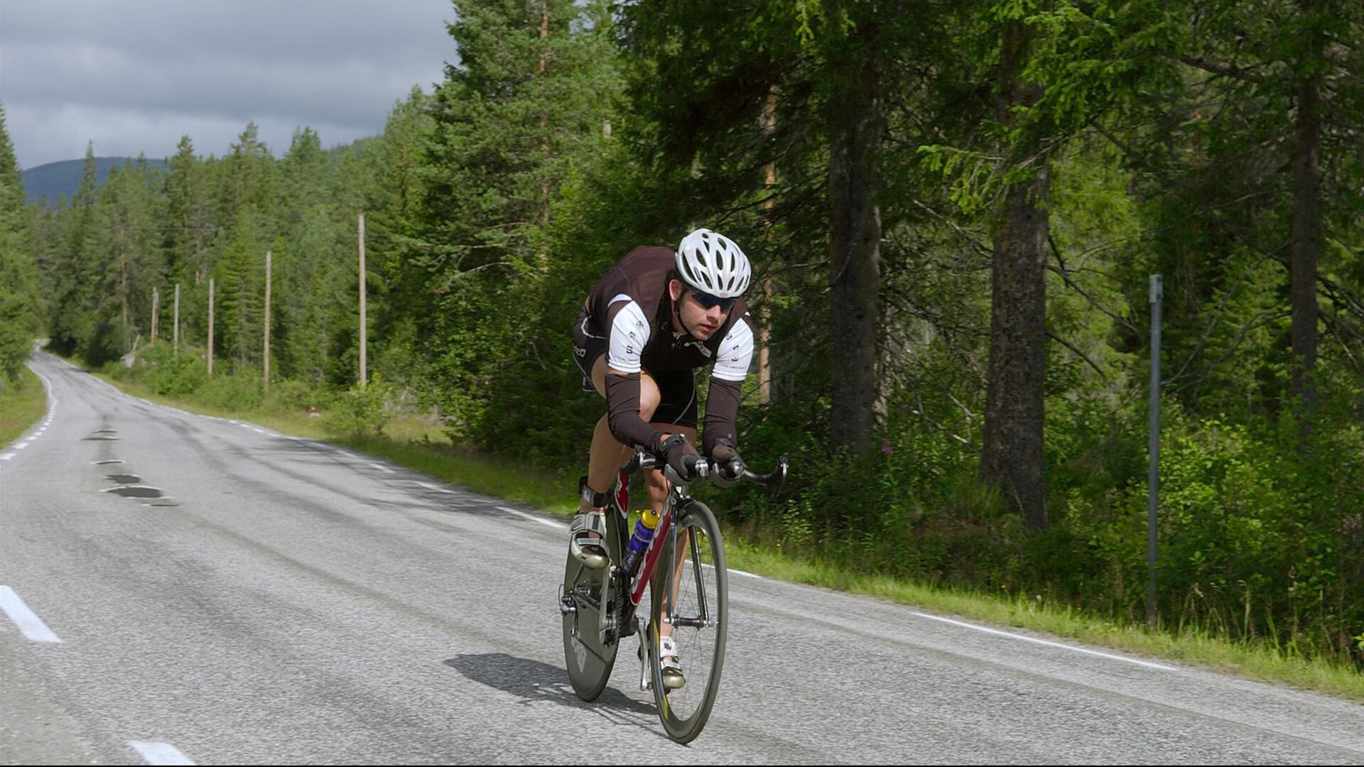 阿圭罗的加冕之夜,当巴萨的哲学在欧冠决赛中彻底压制利物浦