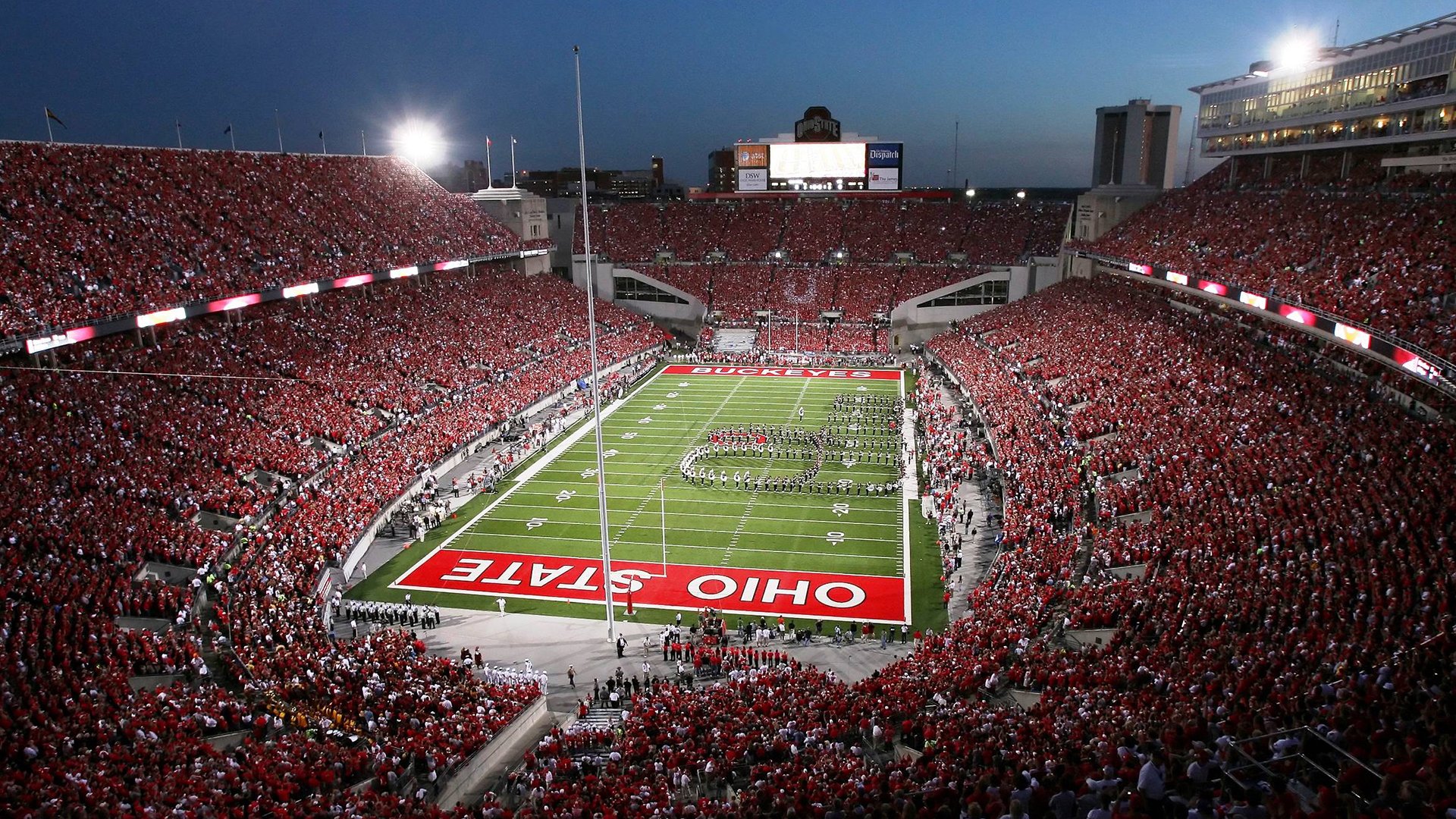 赛道与绿茵的交汇,内马尔在F1街道赛之夜的自我证明