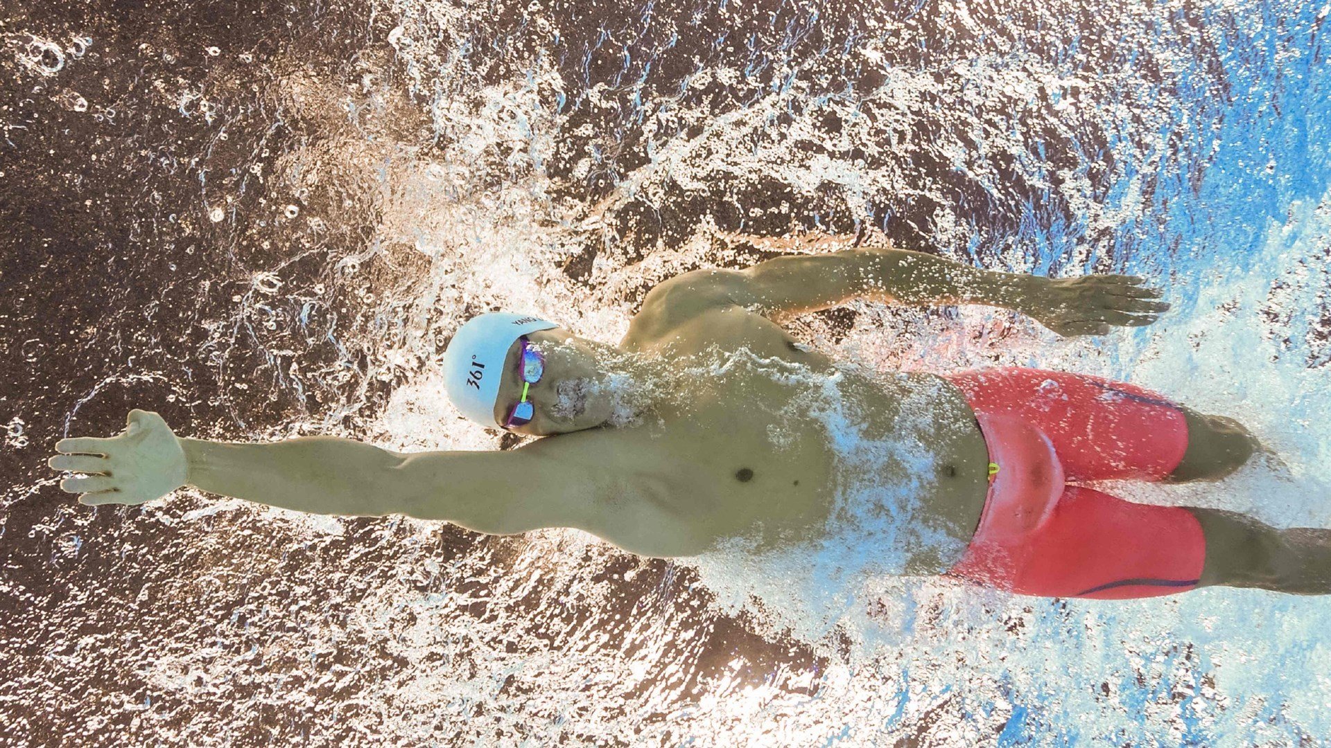 总决赛之夜,米切尔全程高能输出,孤胆英雄的终极证明